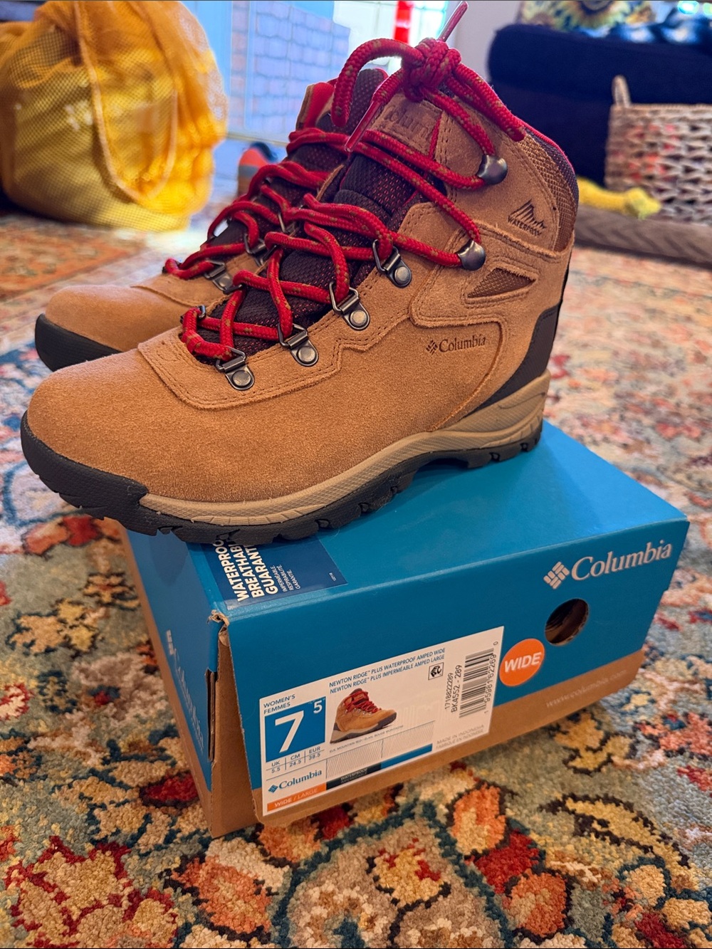NEW! Columbia women’s Brown Hiking Boots with Red Laces (7.5 WIDE) never used.